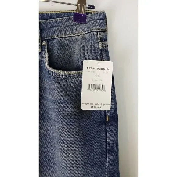 Free People Jeans Sz 26 Boyfriend Blue Tattooed Heart Distressed Crop Denim NWT - Picture 6 of 7